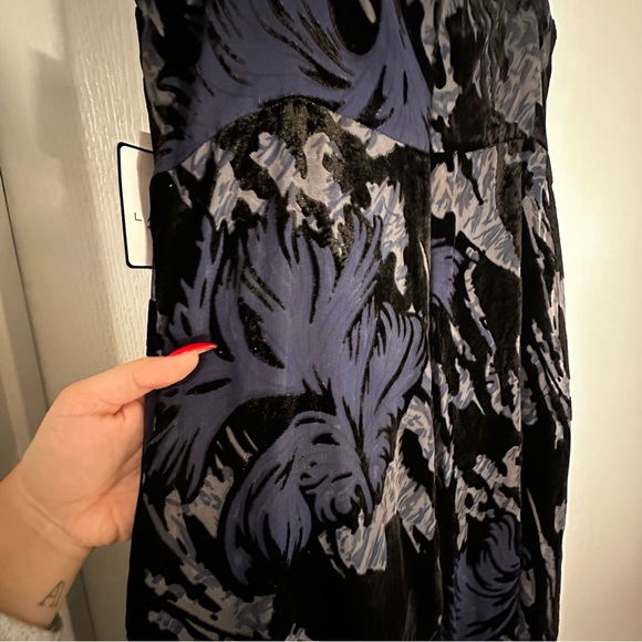 Velvet dress bought at the Bay - Picture 2 of 5